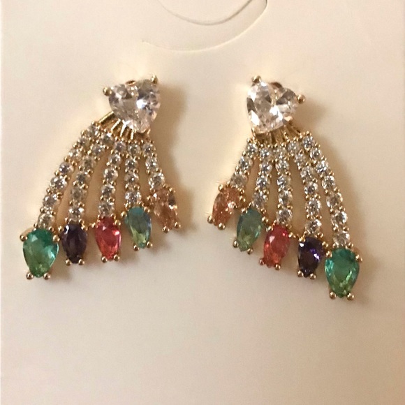 “Bursting Rainbow Heart” Multicolor Crystal Radiating Beams Gold Steel Love Stud - Picture 6 of 11